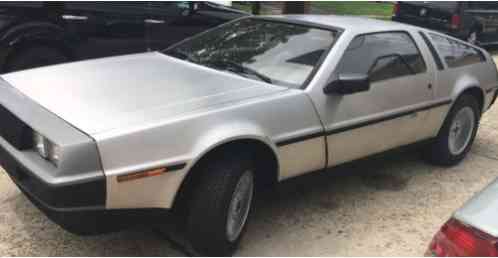 1981 DeLorean DMC12 --