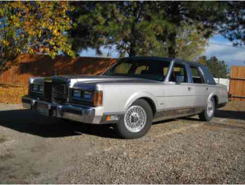 1989 Lincoln Town Car Navy Carriage Roof - Matching Interior