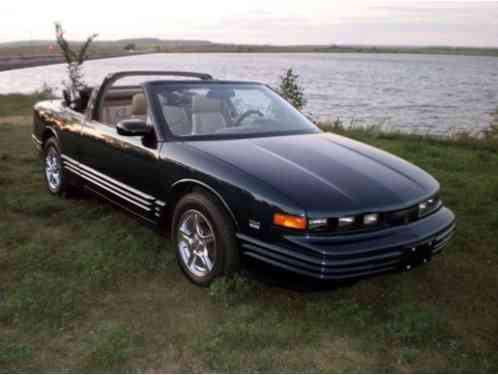 1995 Oldsmobile Cutlass Supreme Convertible ACTOR COLLECTION