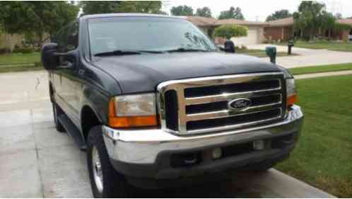 Ford Excursion XLT (2001)