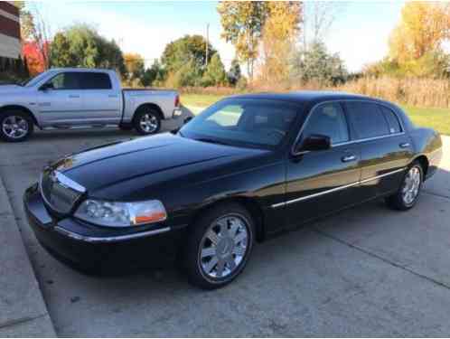 Lincoln Town Car Ultimate L (2004)
