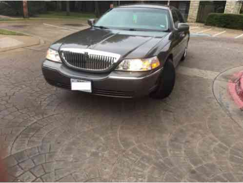 Lincoln Town Car Ultimate (2004)