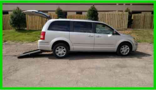 2010 Chrysler Town & Country Limited Wheelchair Handicap Mobility Accessible van