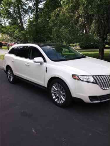 Lincoln MKT AWD (2010)