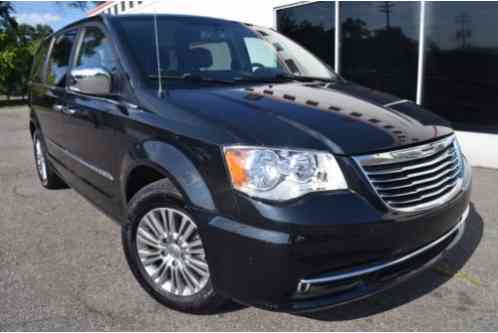 Chrysler Town & Country (2013)