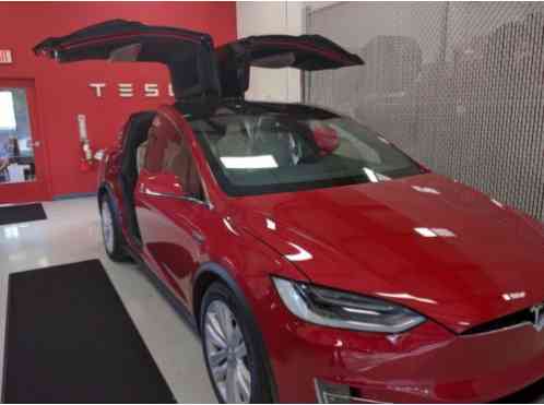 2016 Tesla Model X Multicoat Red