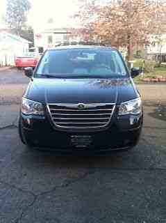 Chrysler Town & Country Touring (2010)
