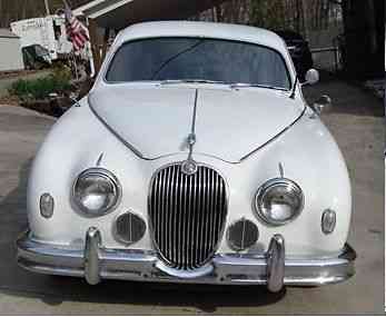 1958 Jaguar 3. 4 L saloon