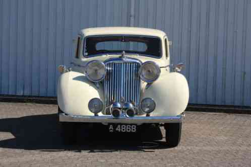 1946 Jaguar Mark IV 4 Door Sport Saloon