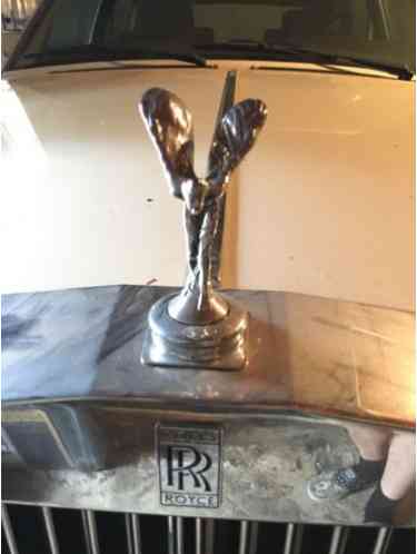 Rolls-Royce Silver Spirit/Spur/Dawn (1986)