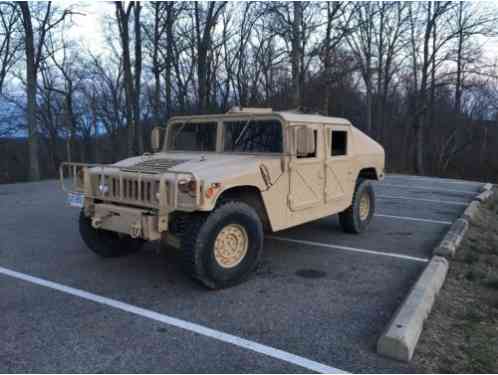 Hummer H1 Slant back humvee (1901)