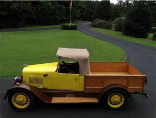 WILLYS OVERLAND ROADSTER PICKUP -- (1923)