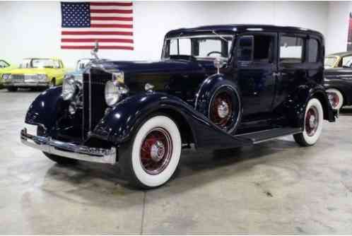 1934 Packard 1100 --