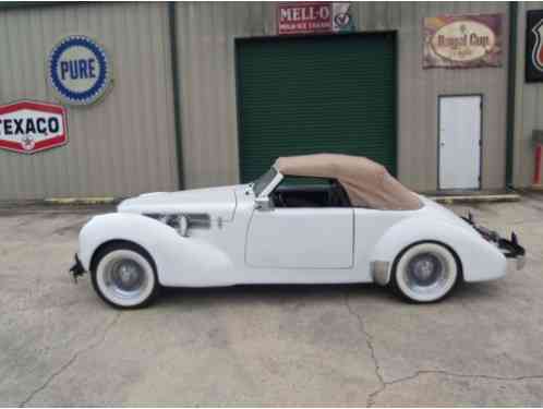 Cord Convertible Replica -- (1937)