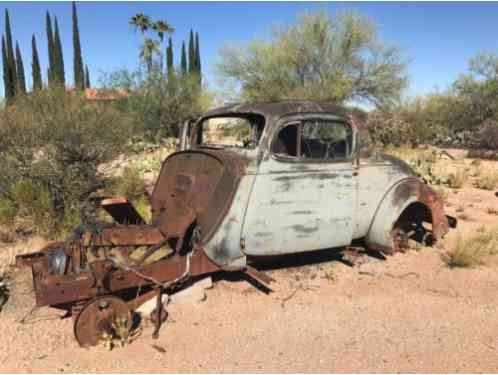 1937 Packard Coupe