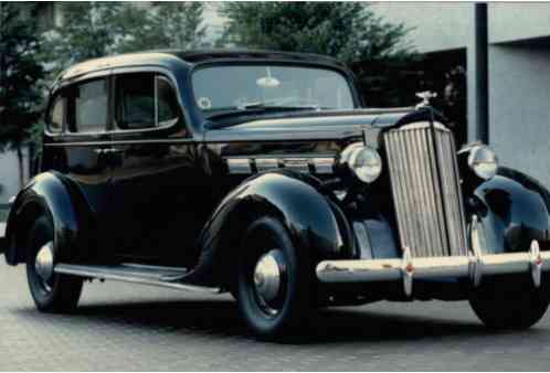 Packard Model 120 Black (1937)