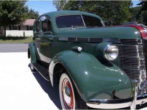 1937 Pontiac Silver Streak 4 Door Touring Sedan Water Fall Moldings