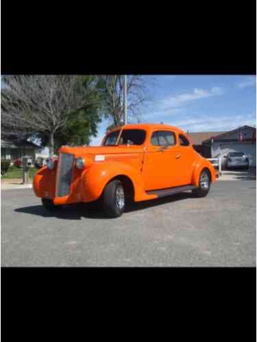 Packard Club Coupe 2 - Door Club (1938)