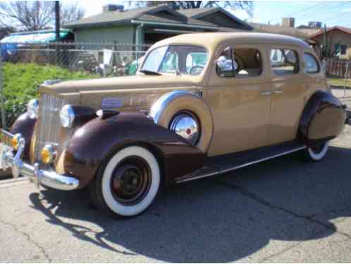 Packard 4 door sedan (1939)