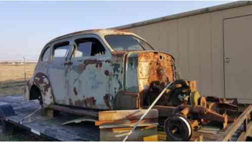 1940 Studebaker Commander Sedan