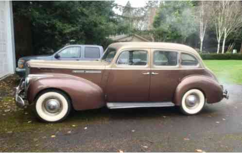 Packard 4 door (1941)