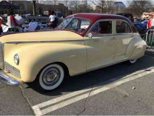 Packard 8 Clipper Special 4dr (1942)