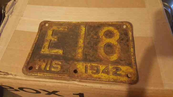 1942 wisconsin motorcycle license plate