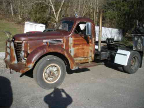 International Harvester kbr-11 semi (1949)