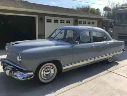 1951 AMC Kaiser Deluxe 4 Door Sedan