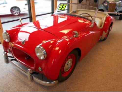 Triumph TR2 - Oregon Showroom (1955)