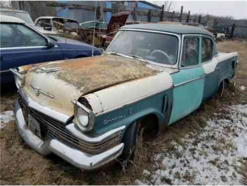 Studebaker Commander -- (1957)