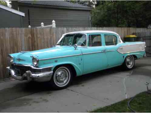 Studebaker President Classic 4 Dr (1957)