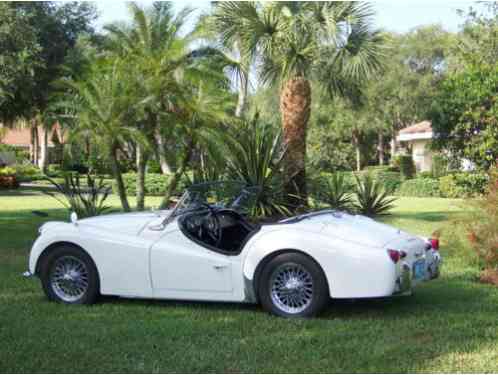 Triumph TR3 White (1960)