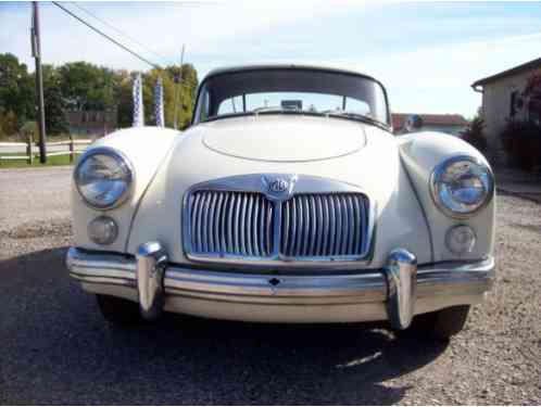 MG MGA 2 DOOR (1961)