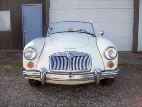 MG MGA 2 DOOR (1961)