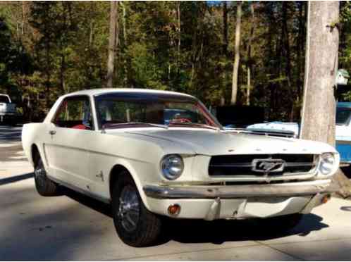 1965 Ford Mustang 2 door sedan
