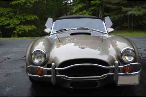 Shelby Cobra Roadster 2 Door (1965)