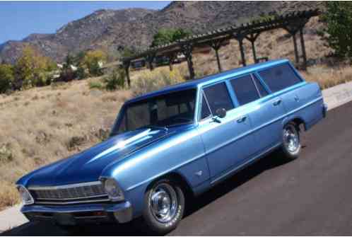 Chevrolet Nova 4 Door Stationwagen (1966)