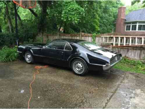 Oldsmobile Toronado (1966)