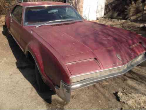 Oldsmobile Toronado (1966)