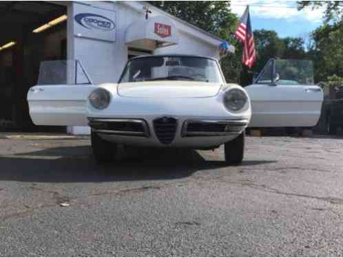 Alfa Romeo Spider Duetto Spider (1967)