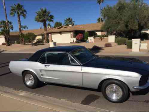 Ford Mustang COUPE (1967)