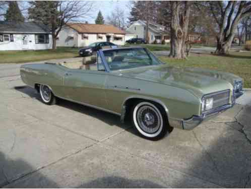 Buick LeSabre convertible (1968)