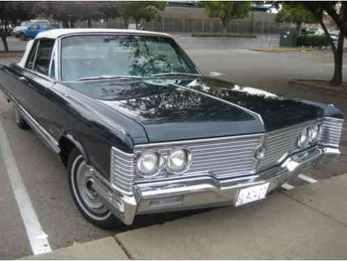 1968 Chrysler Imperial Blue