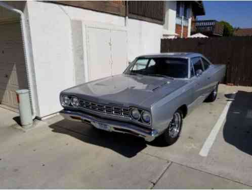 Plymouth Road Runner Base (1968)