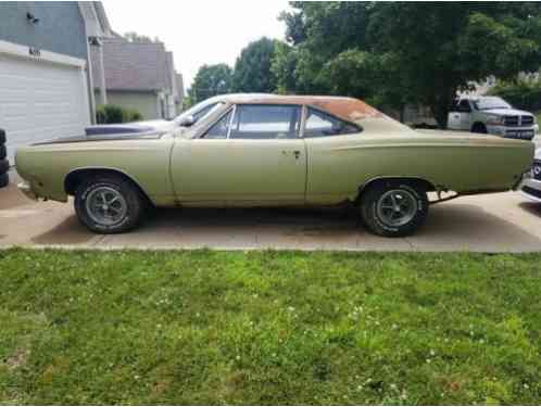 1968 Plymouth Road Runner post coupe