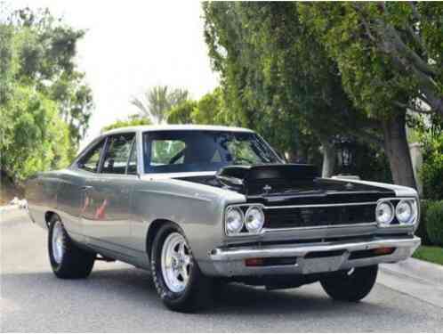 1968 Plymouth Roadrunner J Code Hemi (Nostalgic Race Car)