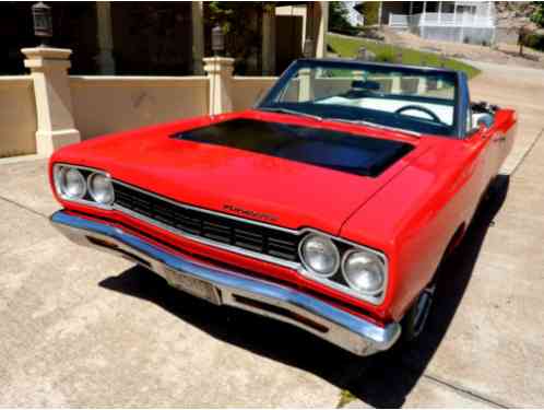 Plymouth Satellite CONVERTIBLE 440 (1968)