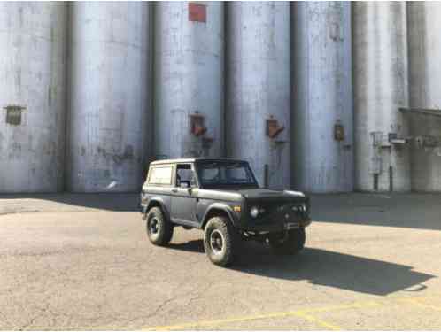 Ford Bronco Black (1969)