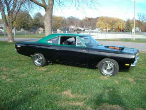 Plymouth Road Runner (1969)